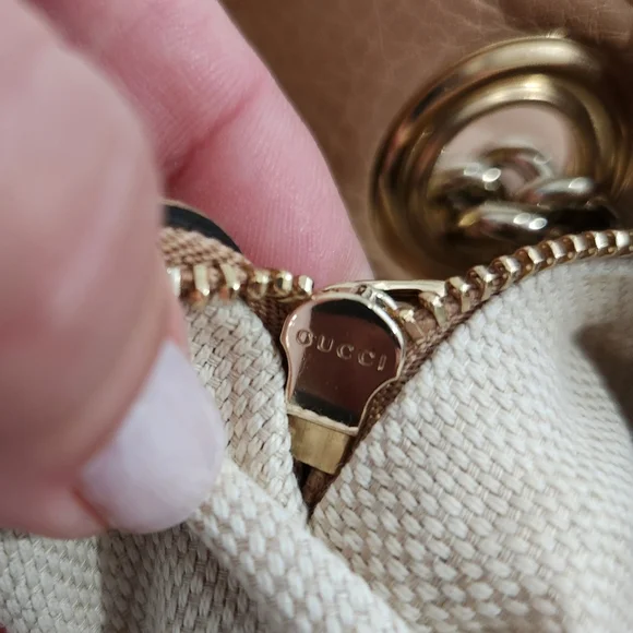 Gucci GG Soho Medium Leather Shoulder Bag Crossbody bag with Chain Straps - Picture 9 of 15